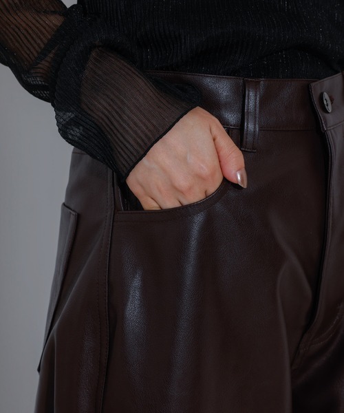 NOMINE(ノミネ)の「フェイクレザー カーブ パンツ(その他パンツ・レディース・ブラウン/ブラック・フリー/S/M)」の14枚目の写真