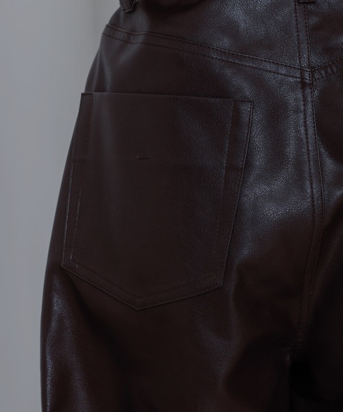 NOMINE(ノミネ)の「フェイクレザー カーブ パンツ(その他パンツ・レディース・ブラウン/ブラック・フリー/S/M)」の16枚目の写真