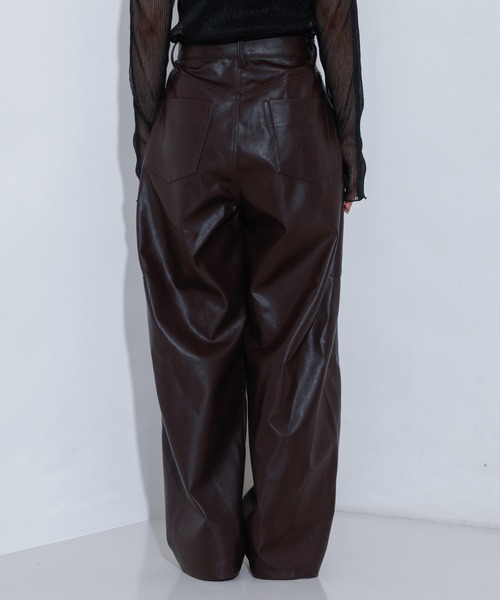 NOMINE(ノミネ)の「フェイクレザー カーブ パンツ(その他パンツ・レディース・ブラウン/ブラック・フリー/S/M)」の17枚目の写真