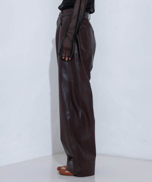NOMINE(ノミネ)の「フェイクレザー カーブ パンツ(その他パンツ・レディース・ブラウン/ブラック・フリー/S/M)」の18枚目の写真