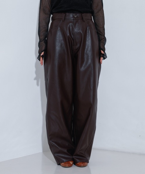 NOMINE(ノミネ)の「フェイクレザー カーブ パンツ(その他パンツ・レディース・ブラウン/ブラック・フリー/S/M)」の19枚目の写真