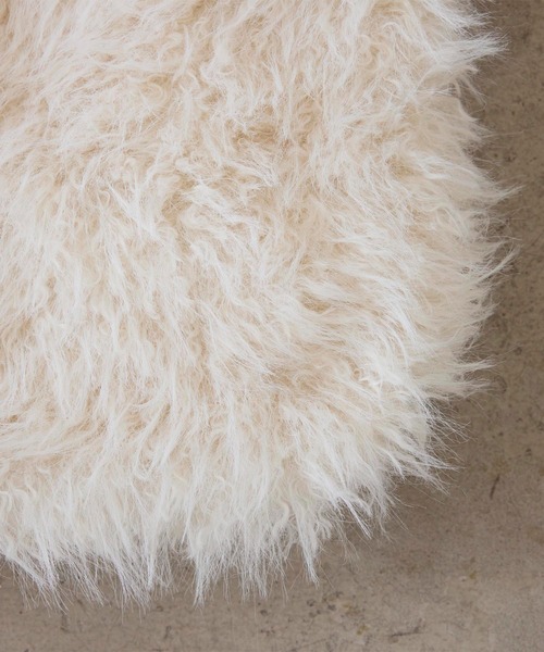 EFOLE（エフォル）の「Fakefur volume onehandle shoulder bag/フェイクファー ボリューム ワンハンドル ショルダー バッグ（ショルダーバッグ・レディース・オフホワイト/ブラウン/イエロー・FREE）」の9枚目の写真