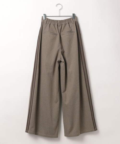 PAGEBOY（ページボーイ）の「ヘリンボーンタックパンツ（スラックス・レディース・ブラウン/ブラック/チャコールグレー・MEDIUM/SMALL）」の4枚目の写真