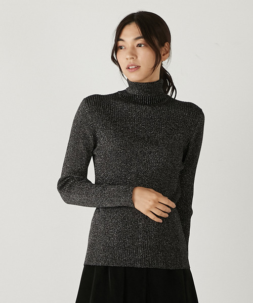控えめなラメ入りレーヨンポリエステルワイドリブタートルネックプル