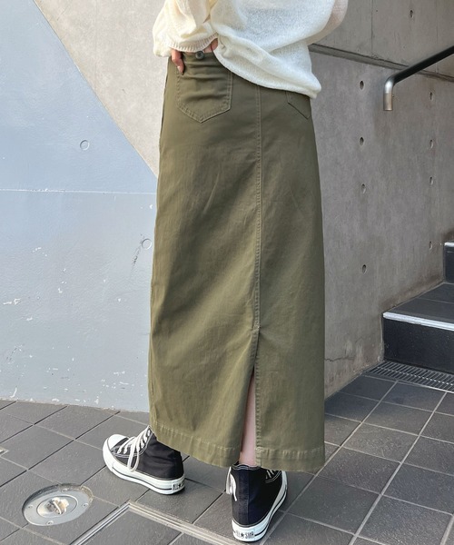 Futier land（フューティアランド）の「【新色追加】ベイカーロングスカート（スカート・レディース・ブラック/カーキ/オフホワイト・MEDIUM/LARGE）」の5枚目の写真