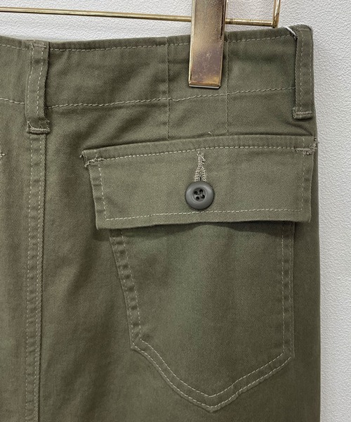 Futier land（フューティアランド）の「【新色追加】ベイカーロングスカート（スカート・レディース・ブラック/カーキ/オフホワイト・MEDIUM/LARGE）」の18枚目の写真