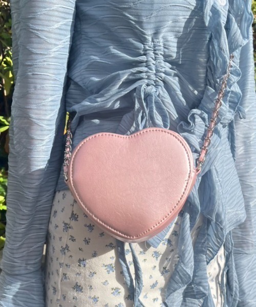 MORE self LOVE(モアセルフラブ)の「ハートチェーンバッグ(ショルダーバッグ・レディース・ピンク/ホワイト/シルバー/ブラック・FREE)」の12枚目の写真