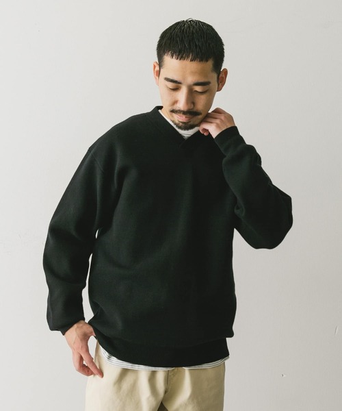 URBAN RESEARCH DOORS(アーバンリサーチドアーズ)の「『洗濯可』ミラノリブ Vネックニット(ニット/セーター・メンズ・グレー/ブラック・MEDIUM/LARGE)」の4枚目の写真