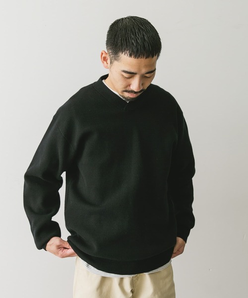URBAN RESEARCH DOORS(アーバンリサーチドアーズ)の「『洗濯可』ミラノリブ Vネックニット(ニット/セーター・メンズ・グレー/ブラック・MEDIUM/LARGE)」の6枚目の写真