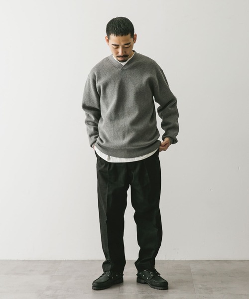 URBAN RESEARCH DOORS(アーバンリサーチドアーズ)の「『洗濯可』ミラノリブ Vネックニット(ニット/セーター・メンズ・グレー/ブラック・MEDIUM/LARGE)」の16枚目の写真