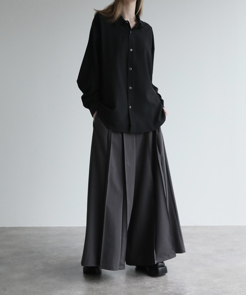 シルキースムース ヴィンテージボタン ショルダータックシャツ（シャツ