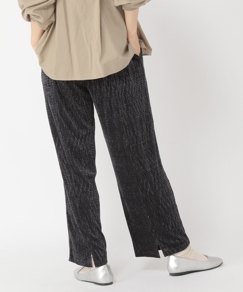 studio CLIP（スタディオクリップ）の「ポコポコベロアイージーパンツ[プチ・プラスサイズあり]（その他パンツ・レディース・モカ/スモーク・FREE）」の2枚目の写真