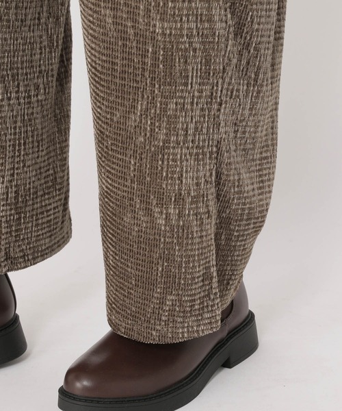 studio CLIP（スタディオクリップ）の「ポコポコベロアイージーパンツ[プチ・プラスサイズあり]（その他パンツ・レディース・モカ/スモーク・FREE）」の14枚目の写真