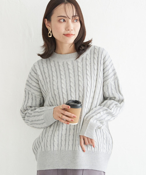 ikka（イッカ）の「ケーブルニットプルオーバー（ニット/セーター・レディース・ライトグレー/スカイブルー/エメラルド/ネイビー・M/L/S）」の5枚目の写真