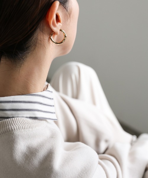 select MOCA（セレクトモカ）の「ニュアンスフープイヤリング（イヤリング・レディース・シルバー/ゴールド・FREE）」の9枚目の写真