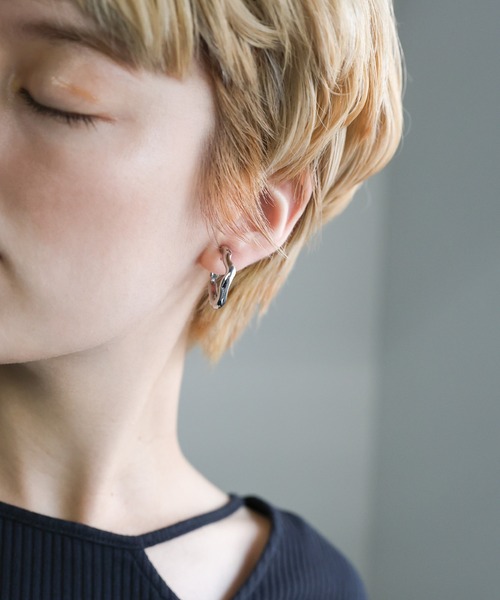 select MOCA（セレクトモカ）の「ニュアンスフープイヤリング（イヤリング・レディース・シルバー/ゴールド・FREE）」の14枚目の写真