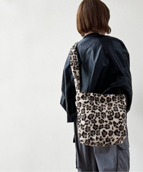 NOLITA LABORATORY（ノリータラボラトリー）の「【 NOLITA / ノリータ 】ボア レオパード ショルダーバッグ（ショルダーバッグ・レディース・アイボリー/ベージュ・FREE）」の9枚目の写真