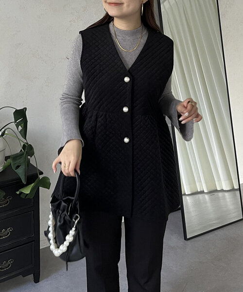 prose verse(プロズヴェール)の「パールボタンキルティングベロアジレ(ベスト・レディース・ブラック・LARGE/MEDIUM)」の13枚目の写真