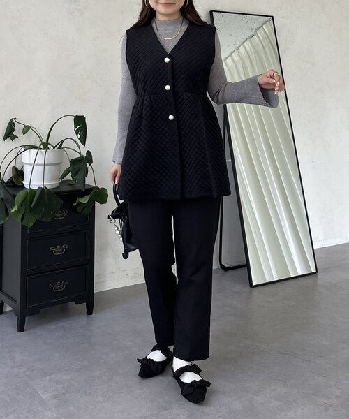 prose verse(プロズヴェール)の「パールボタンキルティングベロアジレ(ベスト・レディース・ブラック・LARGE/MEDIUM)」の11枚目の写真