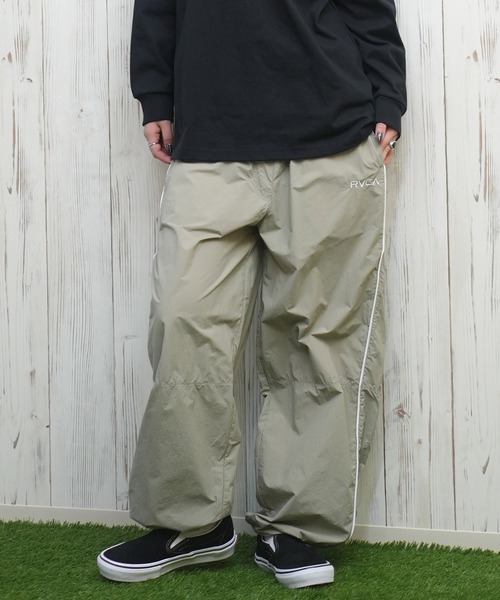 RVCA（ルーカ）の「RVCA/ルーカ セットアップ トラックパンツ BF043-707（その他パンツ・レディース・ベージュ/ブラック・L/M）」の19枚目の写真