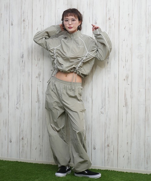 RVCA（ルーカ）の「RVCA/ルーカ セットアップ トラックパンツ BF043-707（その他パンツ・レディース・ベージュ/ブラック・L/M）」の6枚目の写真