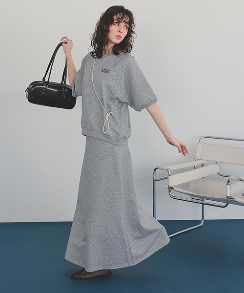 titivate（ティティベイト）の「刺繍入りハーフスリーブスウェットプルオーバー（スウェット・レディース・グレー系その他2/ネイビー/グレー系その他/ピンク・L/M/S）」の20枚目の写真