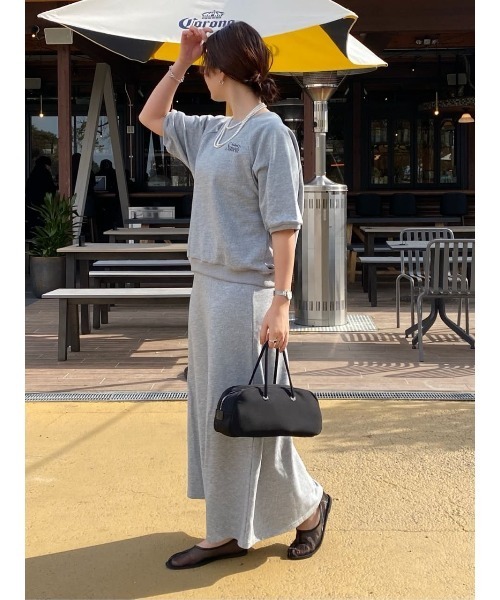 titivate（ティティベイト）の「刺繍入りハーフスリーブスウェットプルオーバー（スウェット・レディース・グレー系その他2/ネイビー/グレー系その他/ピンク・L/M/S）」の6枚目の写真