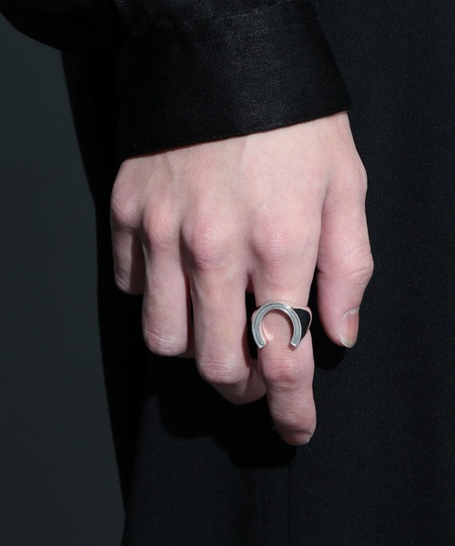 HARE(ハレ)の「【MADE IN JAPAN】ヒヅメリング(HARE)(リング・メンズ・シルバー・FREE)」の3枚目の写真