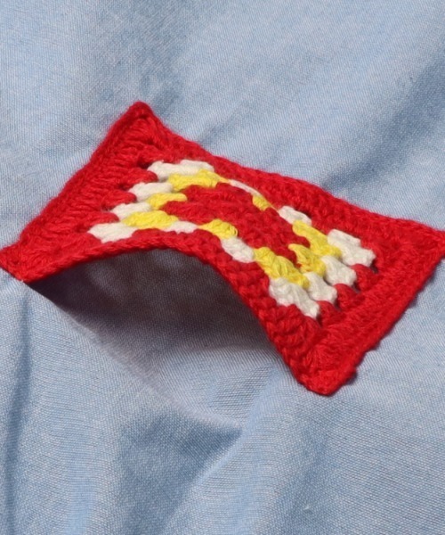 Moujonjon（ムージョンジョン）の「かぎ針ポケットジャンパースカート（ジャンパースカート・キッズ・ブルー・90/100/110/120/130/140）」の5枚目の写真