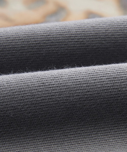 JNBY(ジェーエヌビーワイ)の「【ZOZOTOWN限定】Bold Printed Oversized Sweatshirt /スウェット(スウェット・レディース・グレー/ブラック・40/38/36)」の14枚目の写真