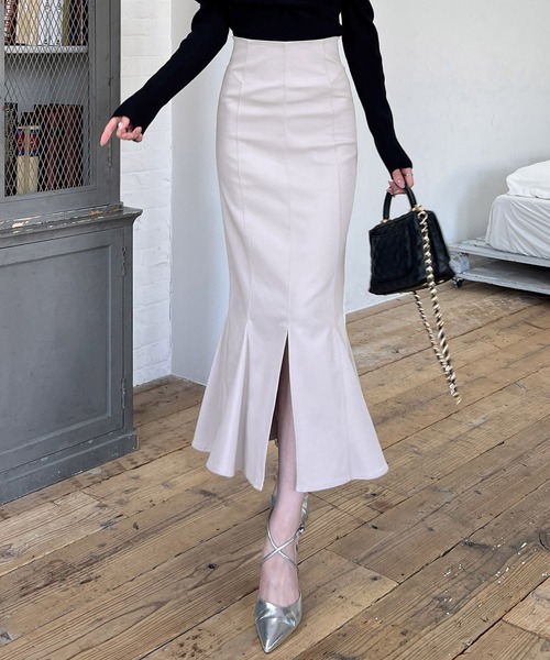 ROYAL PARTY（ロイヤルパーティー）の「ガムストレッチマーメイドスカート’25ｓ（スカート・レディース・ベージュ/パープル/ネイビー/ブラック・SMALL/MEDIUM）」の3枚目の写真