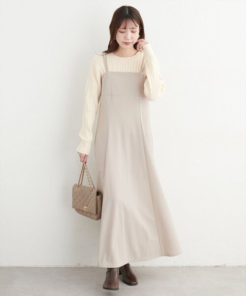 natural couture(ナチュラルクチュール)の「カットジョーゼットキャミワンピース(ワンピース・レディース・グレイッシュベージュ/グレー/ブラック/モカ/ドット・FREE)」の4枚目の写真