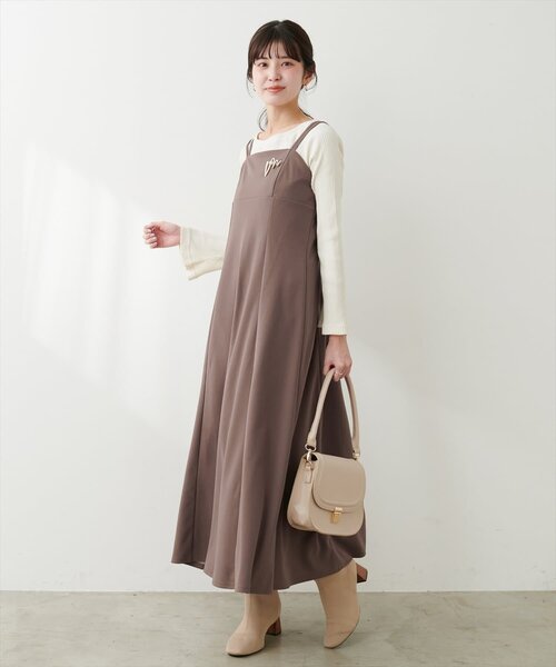 natural couture(ナチュラルクチュール)の「カットジョーゼットキャミワンピース(ワンピース・レディース・グレイッシュベージュ/グレー/ブラック/モカ/ドット・FREE)」の22枚目の写真