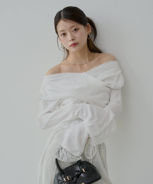 Chico（チコ）の「袖フリルクロスワンショルトップス（Tシャツ/カットソー・レディース・ネイビー/ピンクベージュ/アイボリー/ブルー/ホワイト・FREE）」の11枚目の写真