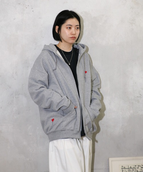 JERZEES（ジャージーズ）の「JERZEES / ジャージーズ "HEART BALLON" ZIP UP HOODIE 刺しゅう ワンポイント ジップアップパーカー（パーカー・メンズ・グレー/ブラック・X-LARGE/LARGE/MEDIUM）」の22枚目の写真