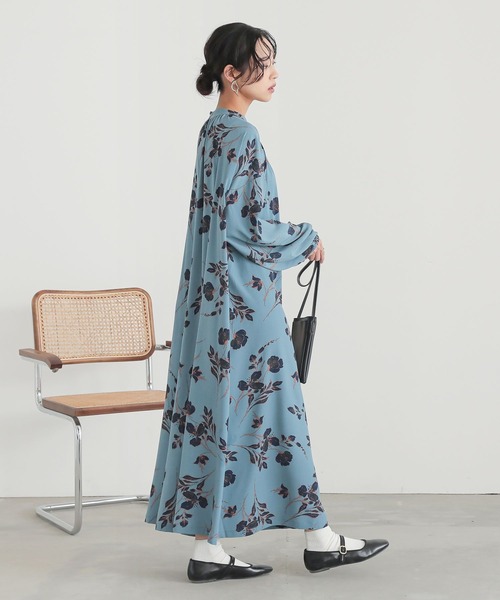 n'OrLABEL(ノアールレーベル)の「『花柄ボリュームスリーブワンピース』(ワンピース・レディース・ブラック/ネイビー/ブルー・FREE)」の22枚目の写真