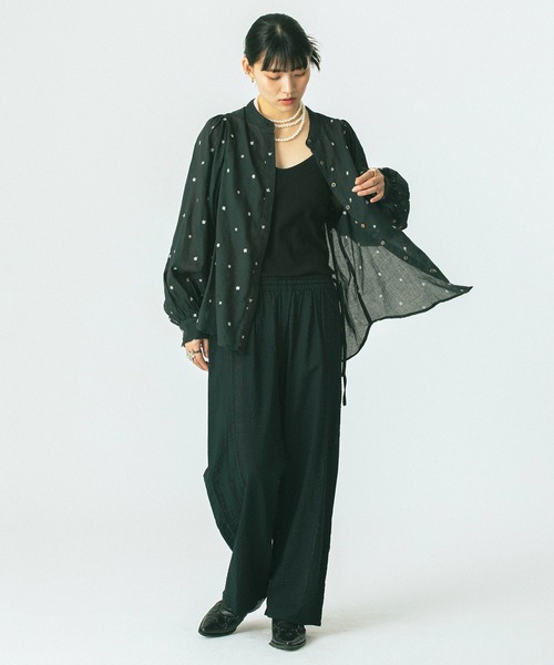 ROSE BUD（ローズバッド）の「(GENE HEAVENS)STAR EMBROIDERY SHIRT（シャツ/ブラウス・レディース・ブラック/ホワイト・ONE SIZE）」の5枚目の写真