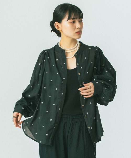 ROSE BUD（ローズバッド）の「(GENE HEAVENS)STAR EMBROIDERY SHIRT（シャツ/ブラウス・レディース・ブラック/ホワイト・ONE SIZE）」の14枚目の写真