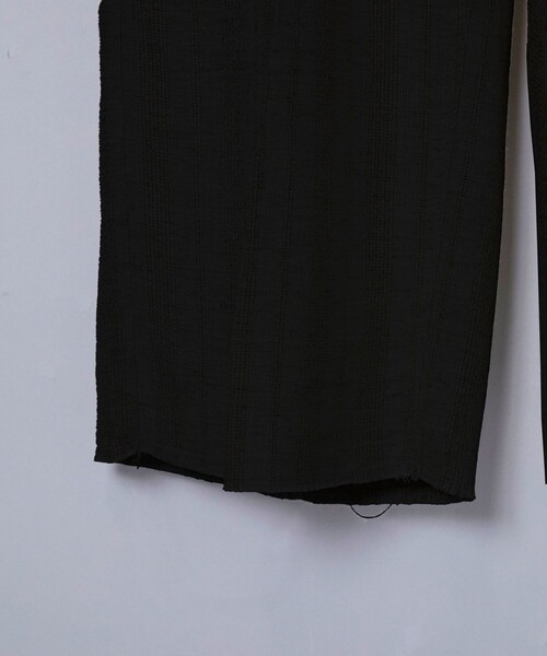 saby(サバイ)の「JACQUARD LINEN STRIPE TUCK-BAGGY(その他パンツ・メンズ・ブラック/ベージュ・2/3)」の7枚目の写真