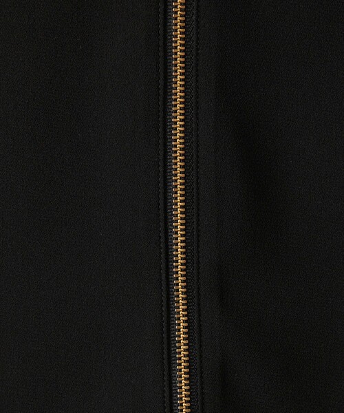 EMMEL REFINES（エメルリファインズ）の「＜EMMEL REFINES＞EM 2WAY ジップ ブラウス（シャツ/ブラウス・レディース・オフホワイト/ブラック/ライトブルー・FREE）」の4枚目の写真