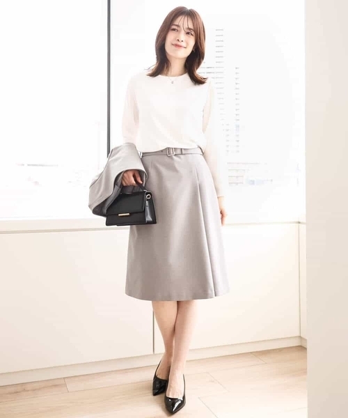 OFUON le MK（オフオンルエムケー）の「[セットアップ対応]ラップ風スカート/洗える（スカート・レディース・グレー/ネイビー・36/38/40）」の9枚目の写真