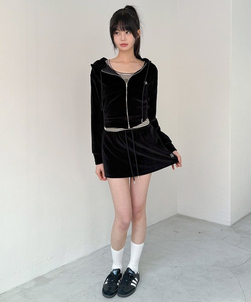 パーカー A'GEM/9 × .kom 「muah muah/ムーアムーア」 VELOUR TRAINING HOOD ZIPUP/ベロア トレーニン A'GEM/9 × .kom 『muah muah/ムーアムーア』 VELOUR TRAINING