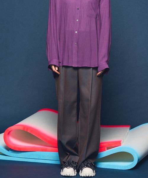 MAISON SPECIAL（メゾンスペシャル）の「《UNISEX》4 Colors Chambray Washable Wool Prime-Wide One Tuck Wide Pants/4色シャンブレーウォッシャブルウールプライムワイドワンタックワイドパンツ【MAISON SPECIAL/メゾンスペシャル】（スラックス・メンズ・ライトブルー/チャコールグレー/ブルー/ブラック/グレー/ダークブラック/サックスブルー・2/1/0）」の10枚目の写真