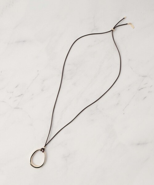 INDIVI（インディヴィ）の「【フリー調整】メタルワントップロングネックレス（ネックレス・レディース・シルバー/ゴールド・00）」の4枚目の写真
