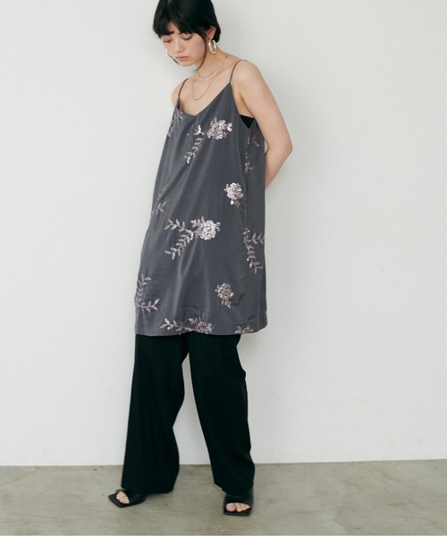 LARUTA（ラルータ）の「【LARUTA】フラワースパンコール刺繍チュニックワンピース（キャミソール・レディース・カーキ/チャコールグレー/ベージュ・FREE）」の13枚目の写真