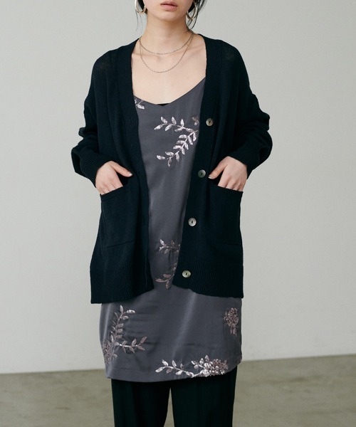 LARUTA（ラルータ）の「【LARUTA】フラワースパンコール刺繍チュニックワンピース（キャミソール・レディース・カーキ/チャコールグレー/ベージュ・FREE）」の4枚目の写真