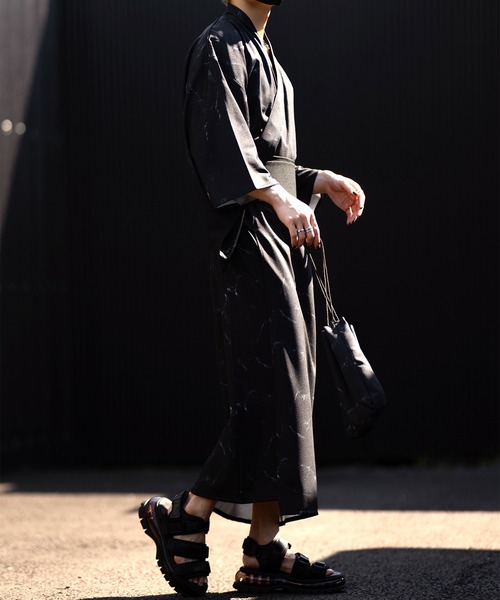 CLEL(クレイル)の「【CLEL】YUKATA 4 SET/浴衣4点SET(浴衣・角帯(ワンタッチ帯)・兵児帯・巾着)男性浴衣(浴衣・メンズ・ブラック系/グレー系/ネイビー系・L/M/S/XS)」の22枚目の写真