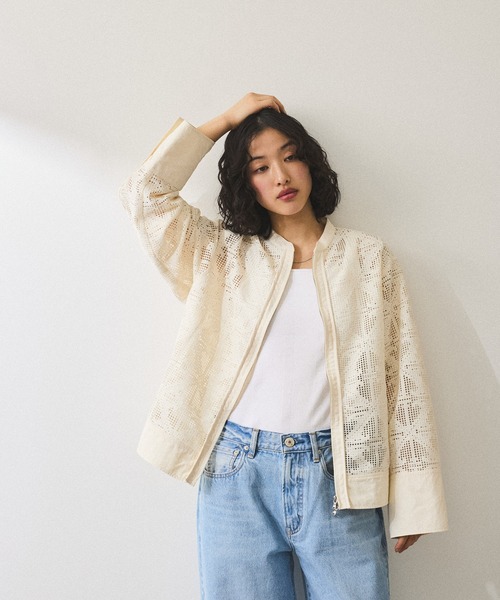 ADAM ET ROPE'（アダムエロペ）の「エンブロイダリーメッシュシャツ（シャツ/ブラウス・レディース・キナリ/ベージュ/ブラック・FREE）」の22枚目の写真