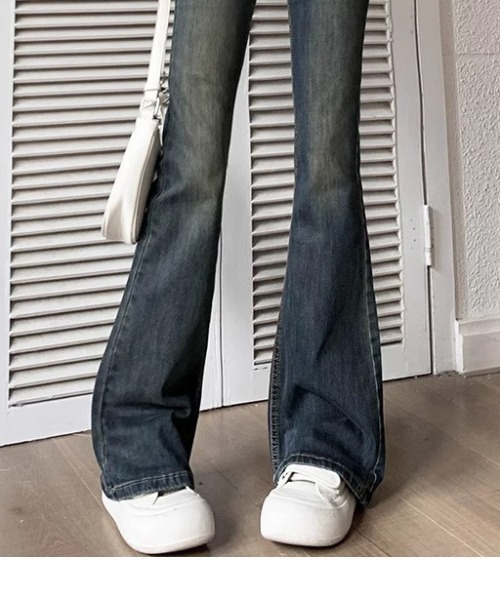 REBALANCE(リバランス)の「レディースデニムフレアパンツ(デニムパンツ・レディース・B/C/D/A・MEDIUM/LARGE/X-LARGE)」の12枚目の写真
