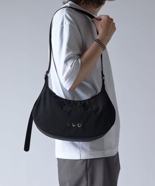CRESCENT MOON 2WAY SHOULDER BAG（ショルダーバッグ）｜Lui's